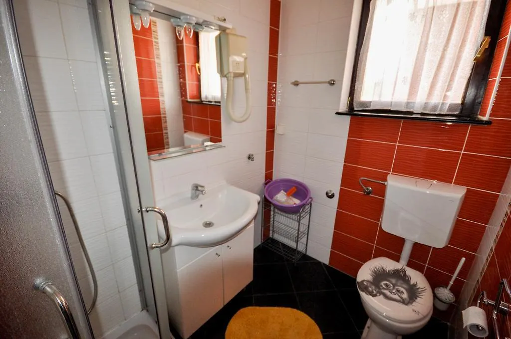 Jurica Apartments Novigrad